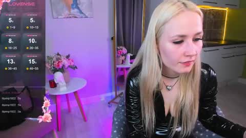 Sasha  online show from March 4, 7:43 pm