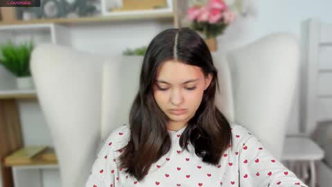 Aria online show from April 15, 8:17 am