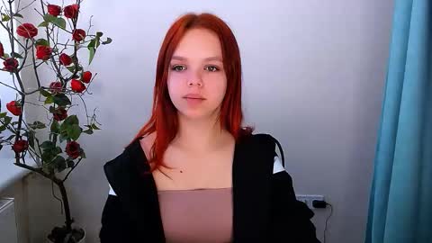 Snapshot of bunnybloom_ chatting on October 16, 4:56 am Ariel online show from October 16, 4:56 am