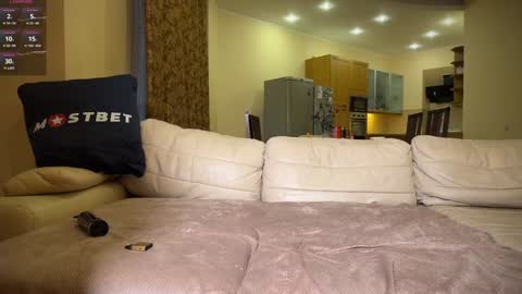 Bonny and Clide  Help us by thumbs up  online show from January 31, 1:56 pm