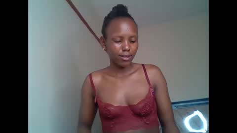Snapshot of bunnydiva_ chatting on October 6, 9:27 am bunnydiva_ online show from October 6, 9:27 am