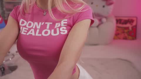 Stella online show from March 2, 11:31 pm