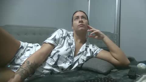 bunnyela online show from January 11, 11:27 am