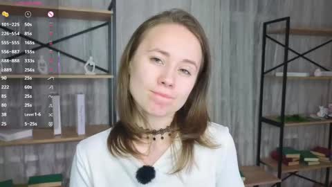 Lizy online show from April 22, 8:16 pm