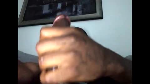 Snapshot of burgerboy06 chatting on December 7, 2:19 pm burgerboy06 online show from December 7, 2:19 pm