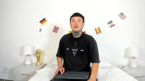 Nova and Sammy online show from June 25, 12:21 pm