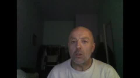 burnleyguy1977 online show from February 28, 5:33 am
