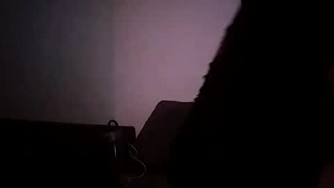 Snapshot of bury703709 chatting on December 29, 7:43 pm Creazy dad online show from December 29, 7:43 pm