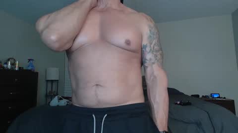 Snapshot of bustedsprockets chatting on September 30, 5:40 am Pocket Daddy cockring gaycouple cockring lovense daddy online show from September 30, 5:40 am