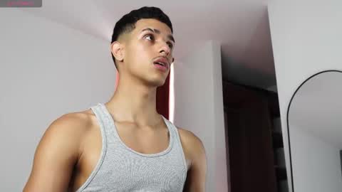 Buster independent model online show from February 19, 6:40 pm