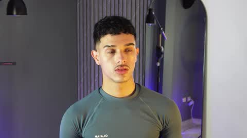 Buster independent model online show from September 24, 6:03 pm