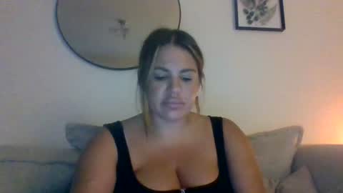 Busty-Yasmin online show from July 8, 9:07 pm