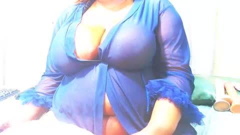 bustymaturestepmum online show from May 11, 2:45 pm