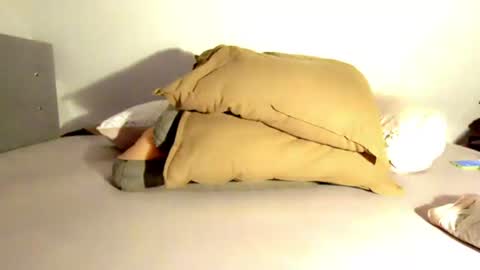 butt2big2ignore online show from June 13, 10:20 pm