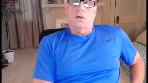 Miles online show from October 4, 12:25 pm