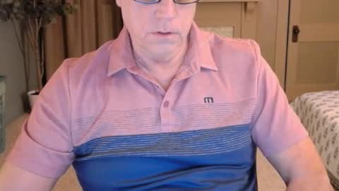 Miles online show from January 19, 10:50 am