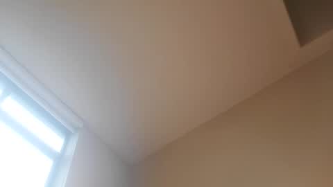 HannahWreckshin online show from December 21, 6:34 pm