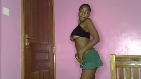 C--trish online show from October 29, 6:41 pm