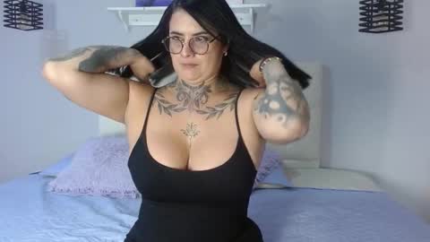 Candy online show from October 3, 8:17 pm