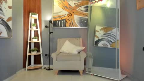 I am Katherine  online show from March 3, 11:06 am