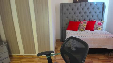 caitlingomez0 online show from March 9, 12:10 pm