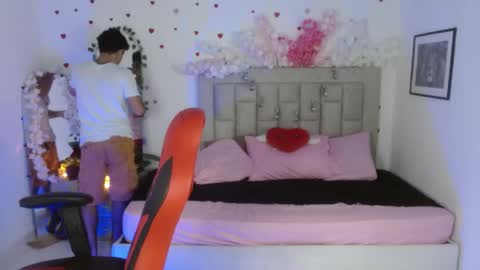 caius online show from April 20, 11:46 am