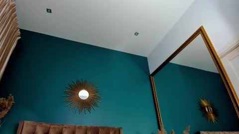 Cali online show from December 1, 1:25 am