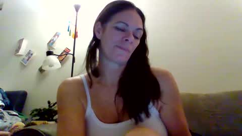 Snapshot of calli_girl420 chatting on December 28, 6:39 am Calli online show from December 28, 6:39 am