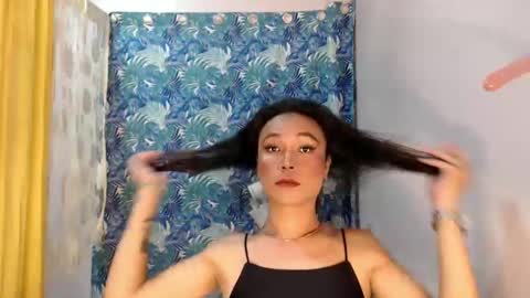 callme meya in asia online show from December 3, 9:50 am