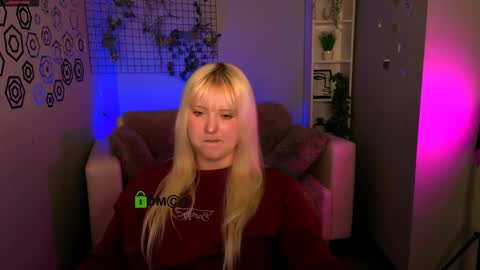 callmevivien online show from April 12, 1:04 pm