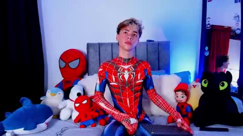 callum online show from April 15, 6:06 am