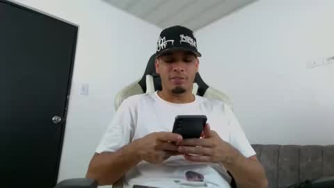 cam_xman online show from April 15, 2:53 pm