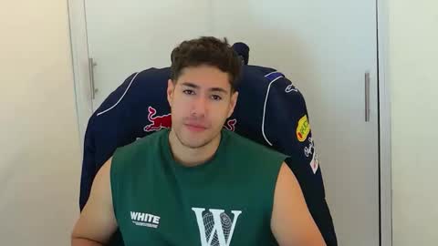 camara110 online show from December 16, 2:52 am