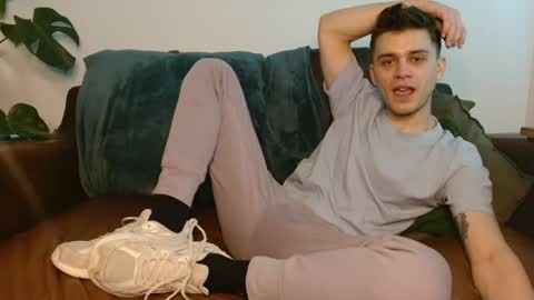 Snapshot of camdoattitude chatting on January 29, 12:35 pm CamDoAttitude online show from January 29, 12:35 pm