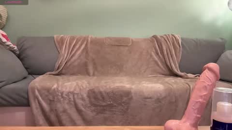 camdogfr online show from December 7, 2:30 pm