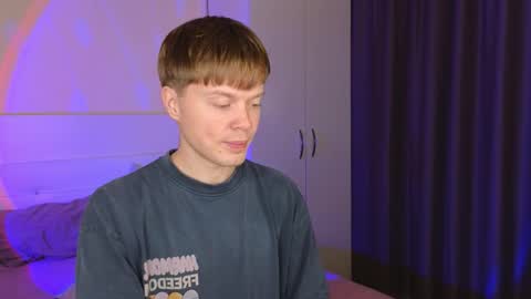 Cameron online show from November 18, 10:51 am