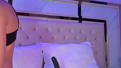 cameron_hearts online show from April 29, 12:10 pm