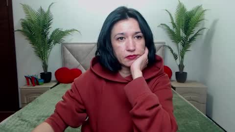 Cameronenns online show from December 5, 11:45 pm