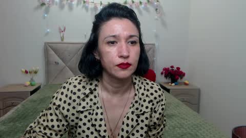 Cameronenns online show from April 4, 2:02 pm