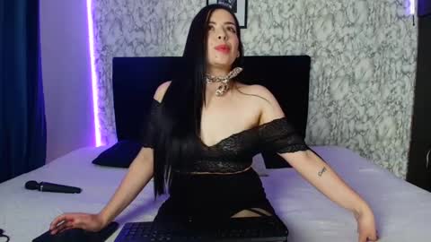 Snapshot of camii_evanns chatting on September 26, 6:10 am Camila  online show from September 26, 6:10 am