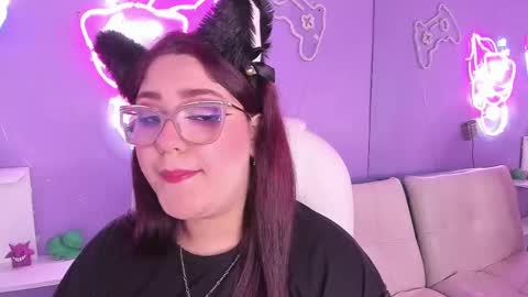 Snapshot of camiila_osorio chatting on October 1, 9:35 pm Camila Osorio online show from October 1, 9:35 pm