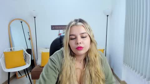 Camila online show from March 6, 7:47 am