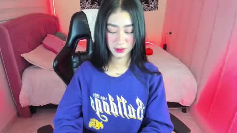 Snapshot of camiilaatorres chatting on October 17, 6:23 pm camila online show from October 17, 6:23 pm