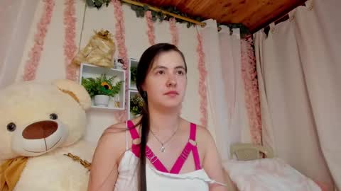 Snapshot of camiilalopee chatting on September 13, 4:59 am Camii Lopez online show from September 13, 4:59 am