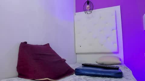 Camila  Johan online show from May 14, 7:56 pm