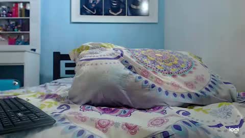 Instagram camila blande1 online show from February 12, 9:01 pm