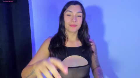 Snapshot of camila_coxx chatting on February 13, 5:16 am s online show from February 13, 5:16 am