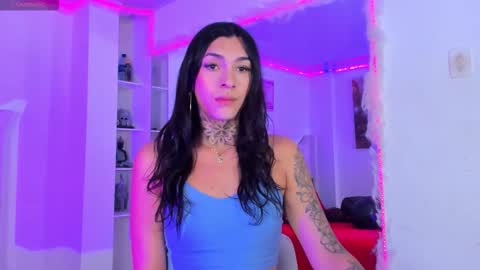Snapshot of camila_coxx chatting on October 18, 6:56 pm s online show from October 18, 6:56 pm