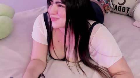 Snapshot of camila_matinez_ chatting on September 9, 12:43 am Camila online show from September 9, 12:43 am