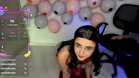 Snapshot of camilaandrade_ chatting on October 15, 1:23 pm Cami online show from October 15, 1:23 pm